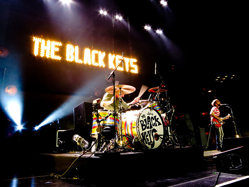 The Black Keys, Band of Horses & Ceramic Animal